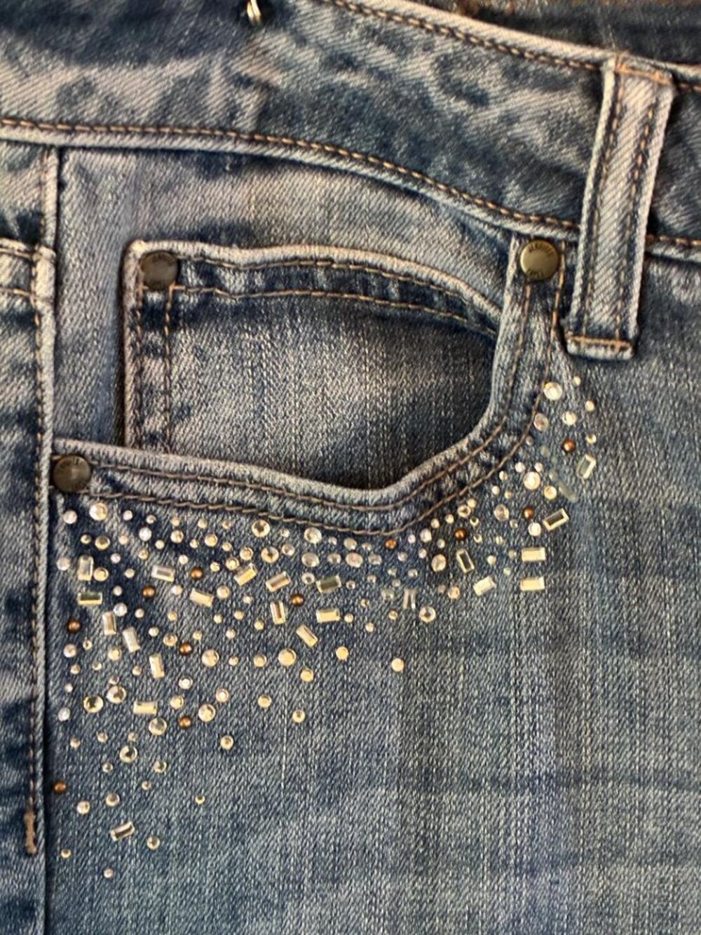 Jennifer Lopez Sz 8 Womens Distressed Boyfriend Embellished Denim JLO Jeans - Picture 9 of 11